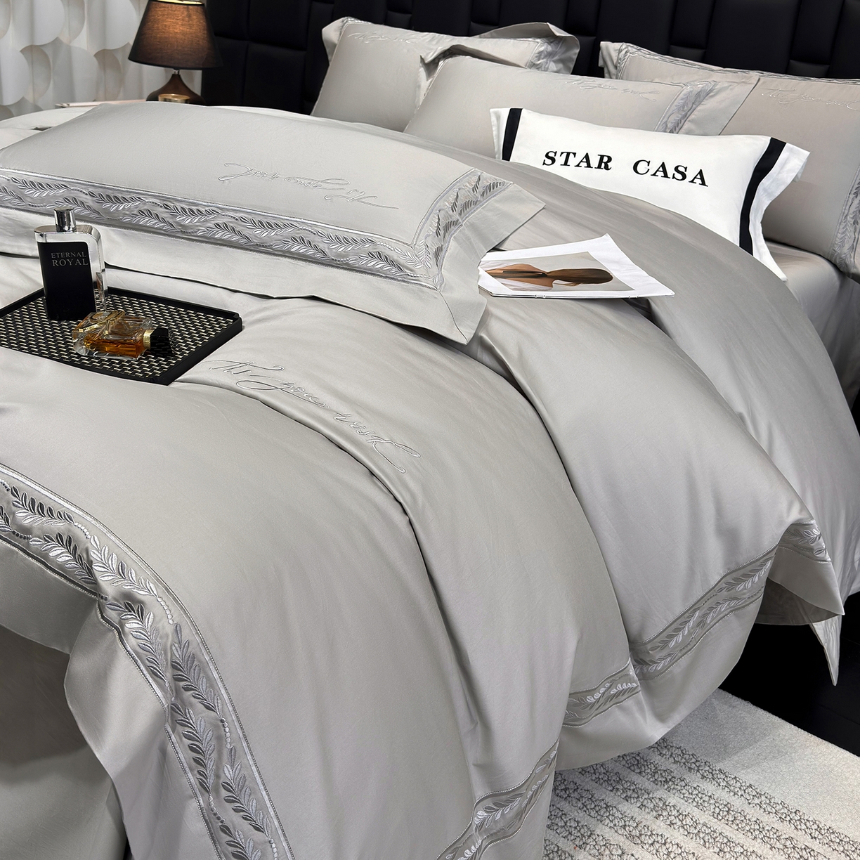 91家纺网 家纺一手货源 找家纺 星蕴家纺 2025新款贡缎长绒棉四件套-路易 路易-高级灰