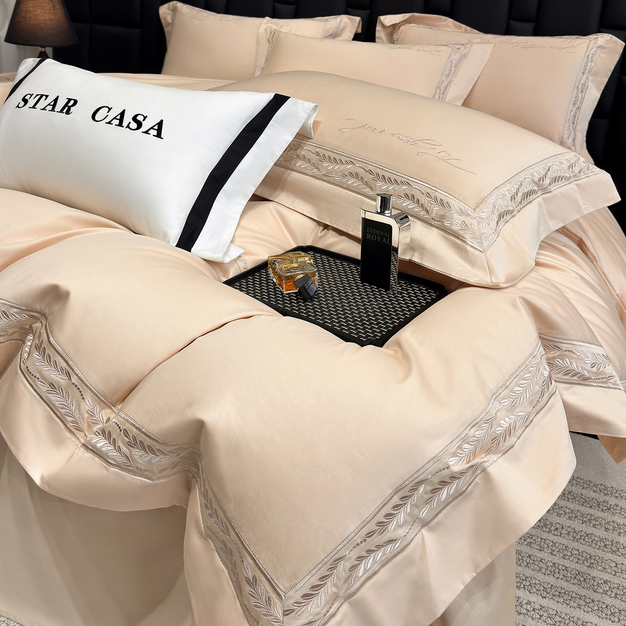 91家纺网 家纺一手货源 找家纺 星蕴家纺 2025新款贡缎长绒棉四件套-路易 路易-香槟金