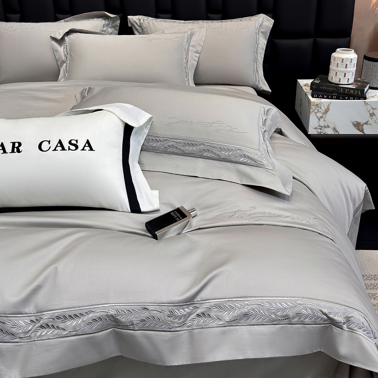 91家纺网 家纺一手货源 找家纺 星蕴家纺 2025新款贡缎长绒棉四件套-路易 路易-高级灰