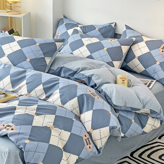 91家纺网 家纺一手货源 找家纺 西引力 2025新款全棉卡通印花四件套 英伦蓝