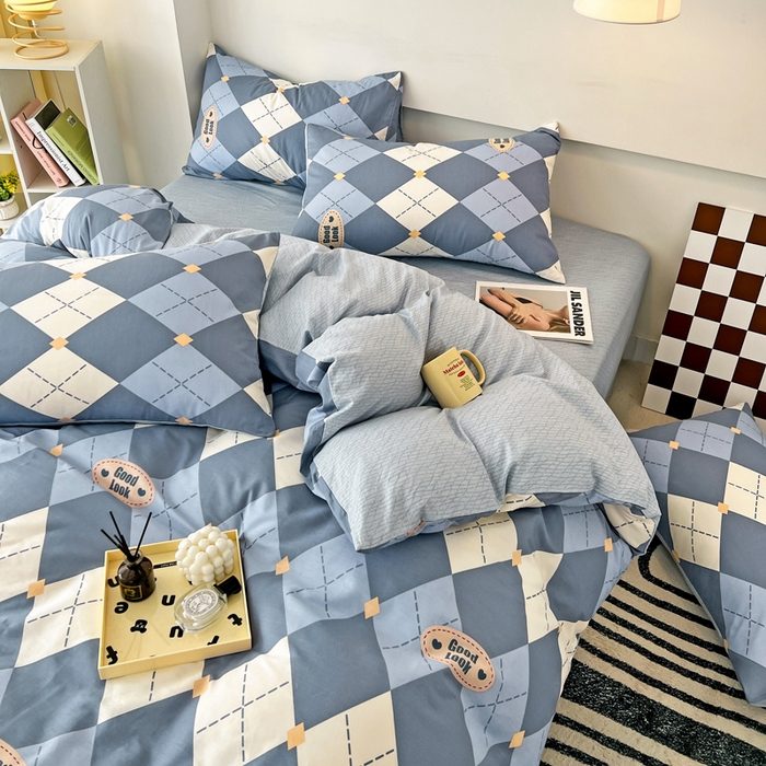 91家纺网 家纺一手货源 找家纺 西引力 2025新款全棉卡通印花四件套 英伦蓝