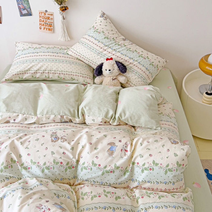 91家纺网 家纺一手货源 找家纺 西引力 2025新款全棉卡通印花四件套 草莓小兔