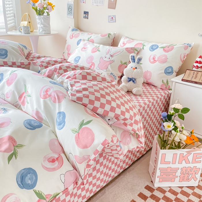 91家纺网 家纺一手货源 找家纺 西引力 2025新款全棉卡通印花四件套 蜜桃兔