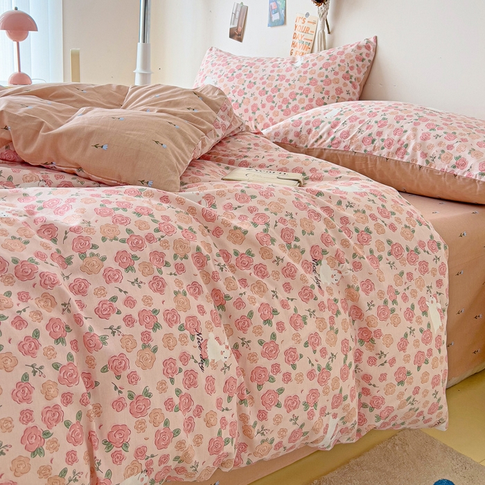 91家纺网 家纺一手货源 找家纺 西引力 2025新款全棉卡通印花四件套 遇见浪漫