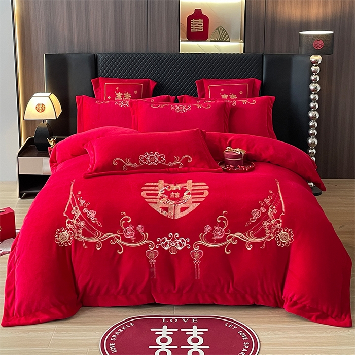 91家纺网 家纺一手货源 找家纺 （总）羽梦家纺 2025新款全工艺消光牛奶绒绣花婚庆四件套（控价最低368元)