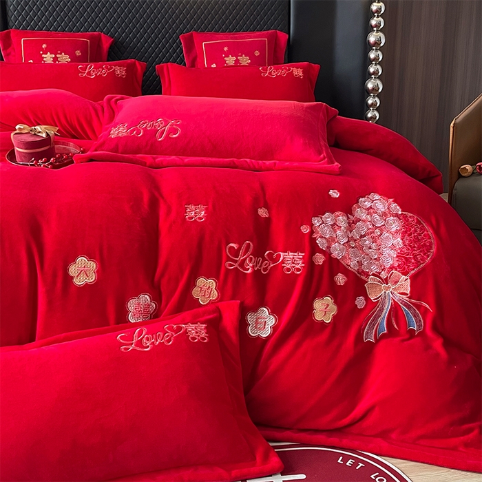 91家纺网 家纺一手货源 找家纺 羽梦家纺 2025新款全工艺消光牛奶绒绣花婚庆四件套（控价最低368元) 百年好合