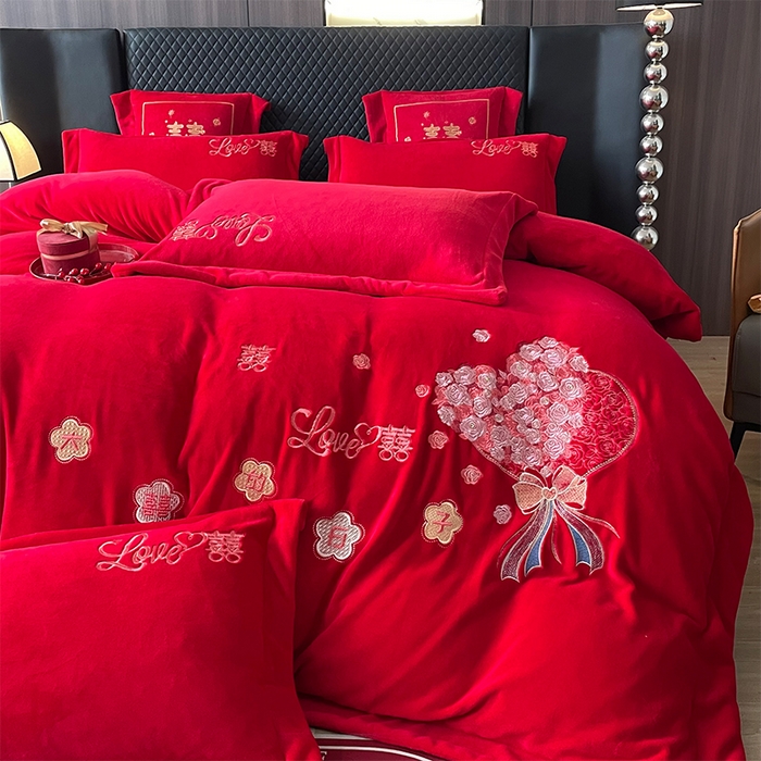 91家纺网 家纺一手货源 找家纺 羽梦家纺 2025新款全工艺消光牛奶绒绣花婚庆四件套（控价最低368元) 百年好合