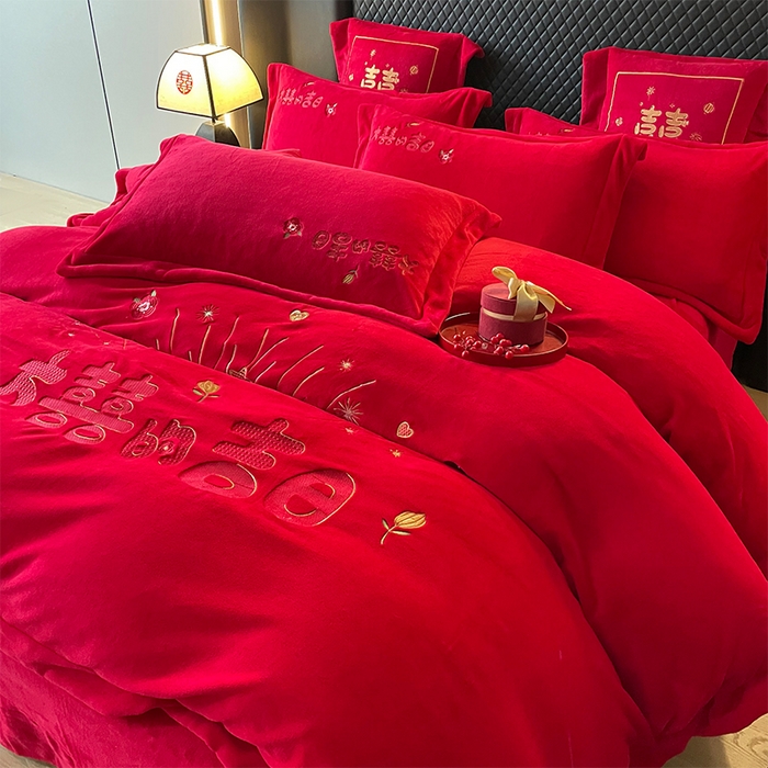 91家纺网 家纺一手货源 找家纺 羽梦家纺 2025新款全工艺消光牛奶绒绣花婚庆四件套（控价最低368元) 大喜吉日