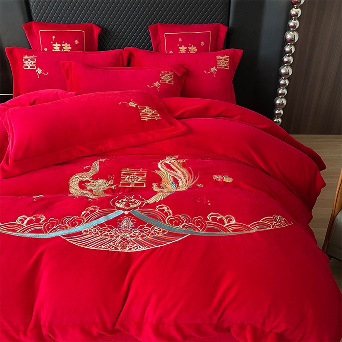 91家纺网 家纺一手货源 找家纺 羽梦家纺 2025新款全工艺消光牛奶绒绣花婚庆四件套（控价最低368元) 龙凤相约