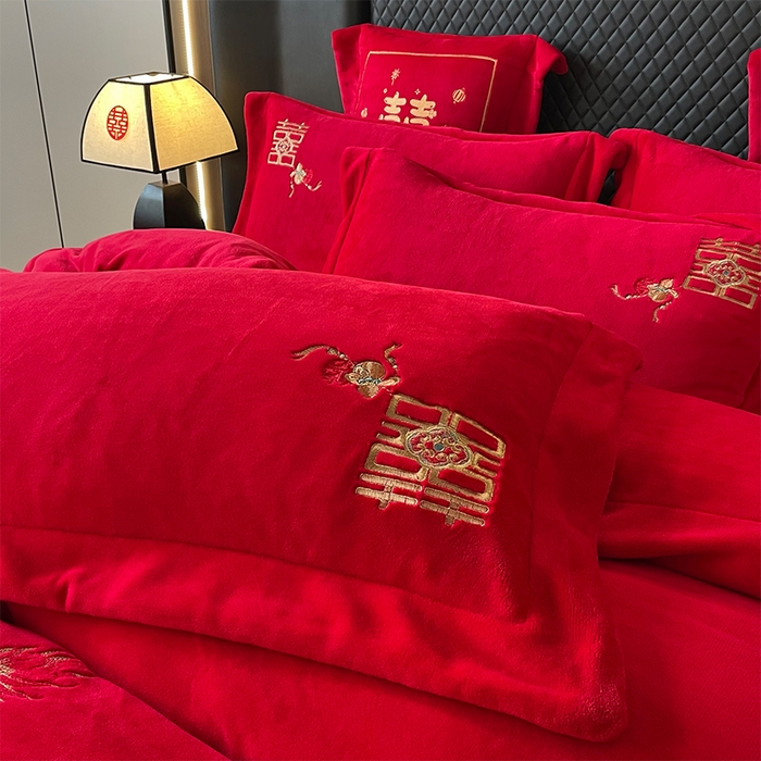 91家纺网 家纺一手货源 找家纺 羽梦家纺 2025新款全工艺消光牛奶绒绣花婚庆四件套（控价最低368元) 龙凤相约