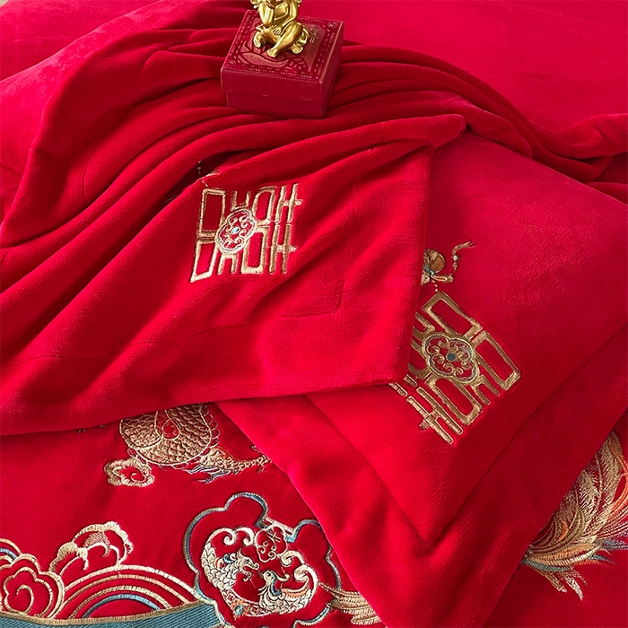 91家纺网 家纺一手货源 找家纺 羽梦家纺 2025新款全工艺消光牛奶绒绣花婚庆四件套（控价最低368元) 龙凤相约