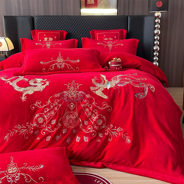 91家纺网 家纺一手货源 找家纺 羽梦家纺 2025新款全工艺消光牛奶绒绣花婚庆四件套（控价最低368元) 龙祥凤禧