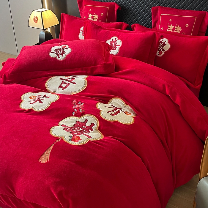 91家纺网 家纺一手货源 找家纺 羽梦家纺 2025新款全工艺消光牛奶绒绣花婚庆四件套（控价最低368元) 吾家有喜