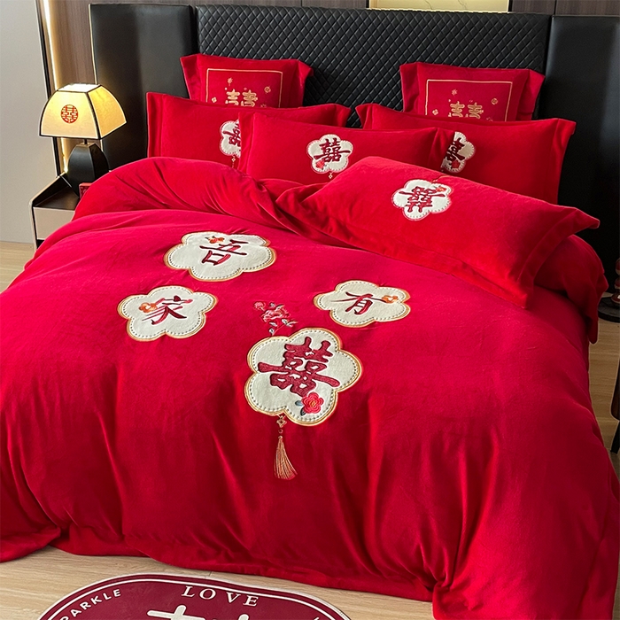 91家纺网 家纺一手货源 找家纺 羽梦家纺 2025新款全工艺消光牛奶绒绣花婚庆四件套（控价最低368元) 吾家有喜