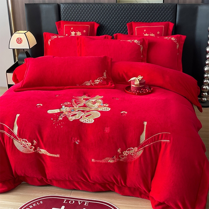 91家纺网 家纺一手货源 找家纺 羽梦家纺 2025新款全工艺消光牛奶绒绣花婚庆四件套（控价最低368元) 喜结连理