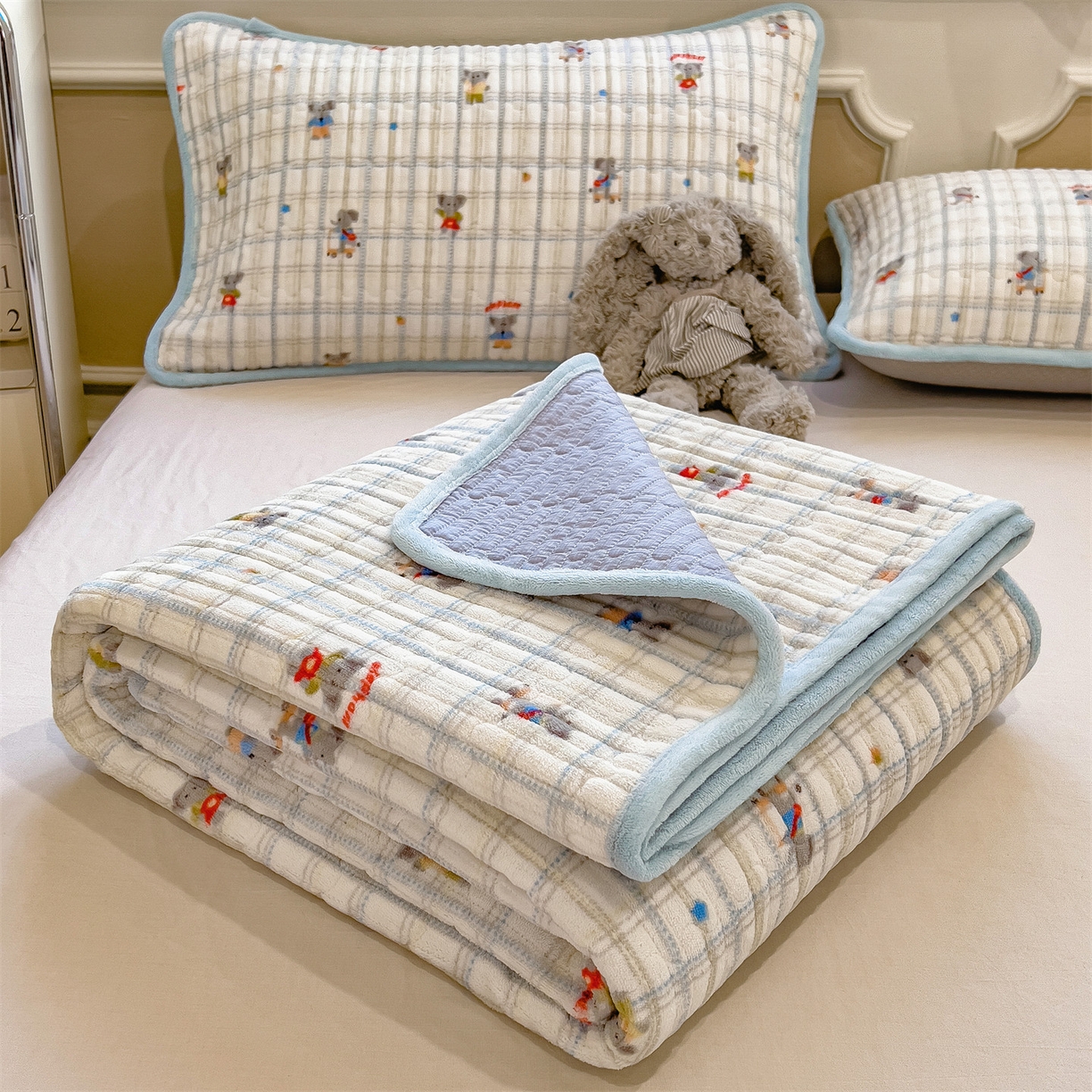 布卢姆床垫 2025新款双面用抗菌牛奶绒床盖 床盖单件 快乐小象