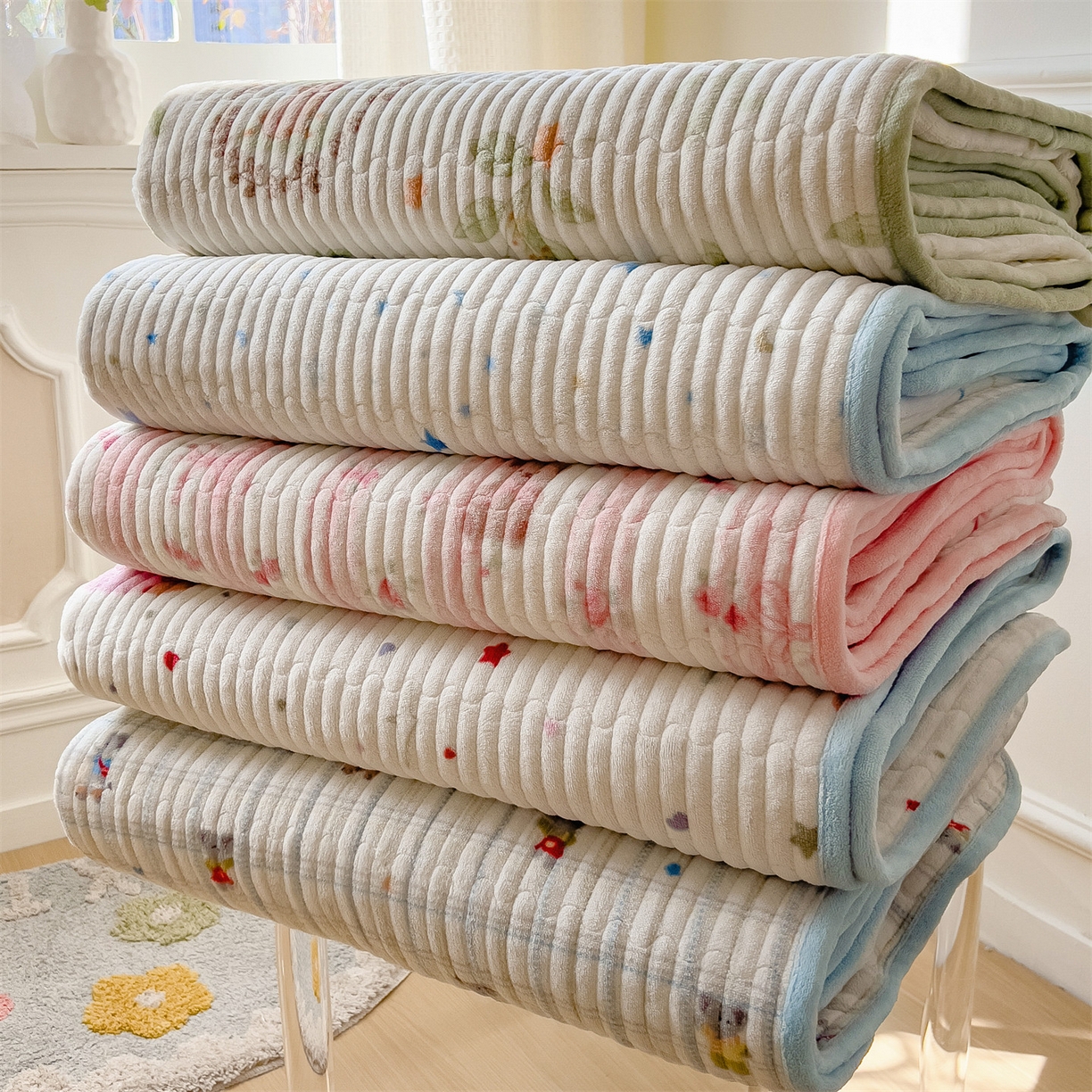 91家纺网 家纺一手货源 找家纺 布卢姆床垫 2025新款双面用抗菌牛奶绒床盖 床盖单件 组合图仅供参考不可下单