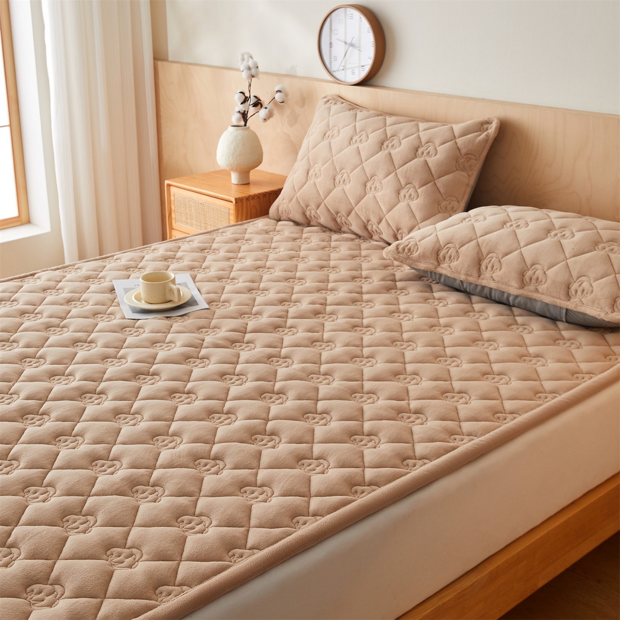 91家纺网 家纺一手货源 找家纺 布卢姆床垫 2025新款牛奶绵绒棉花床褥床护垫-灵蕴 灵蕴-卡其