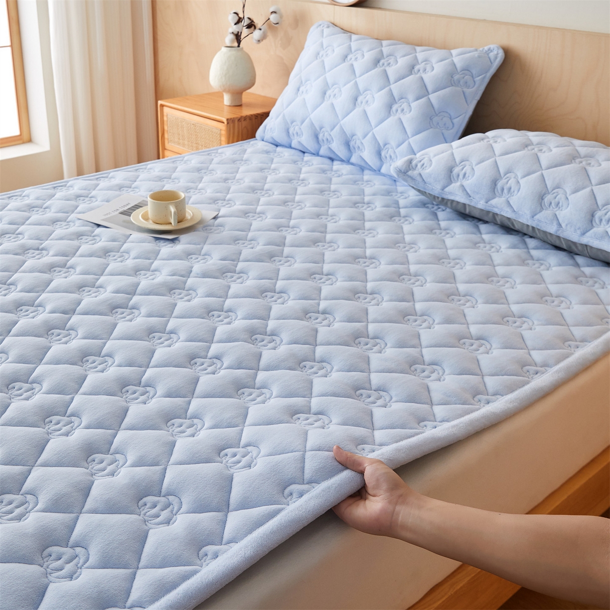 91家纺网 家纺一手货源 找家纺 布卢姆床垫 2025新款牛奶绵绒棉花床褥床护垫-灵蕴 灵蕴-天空蓝