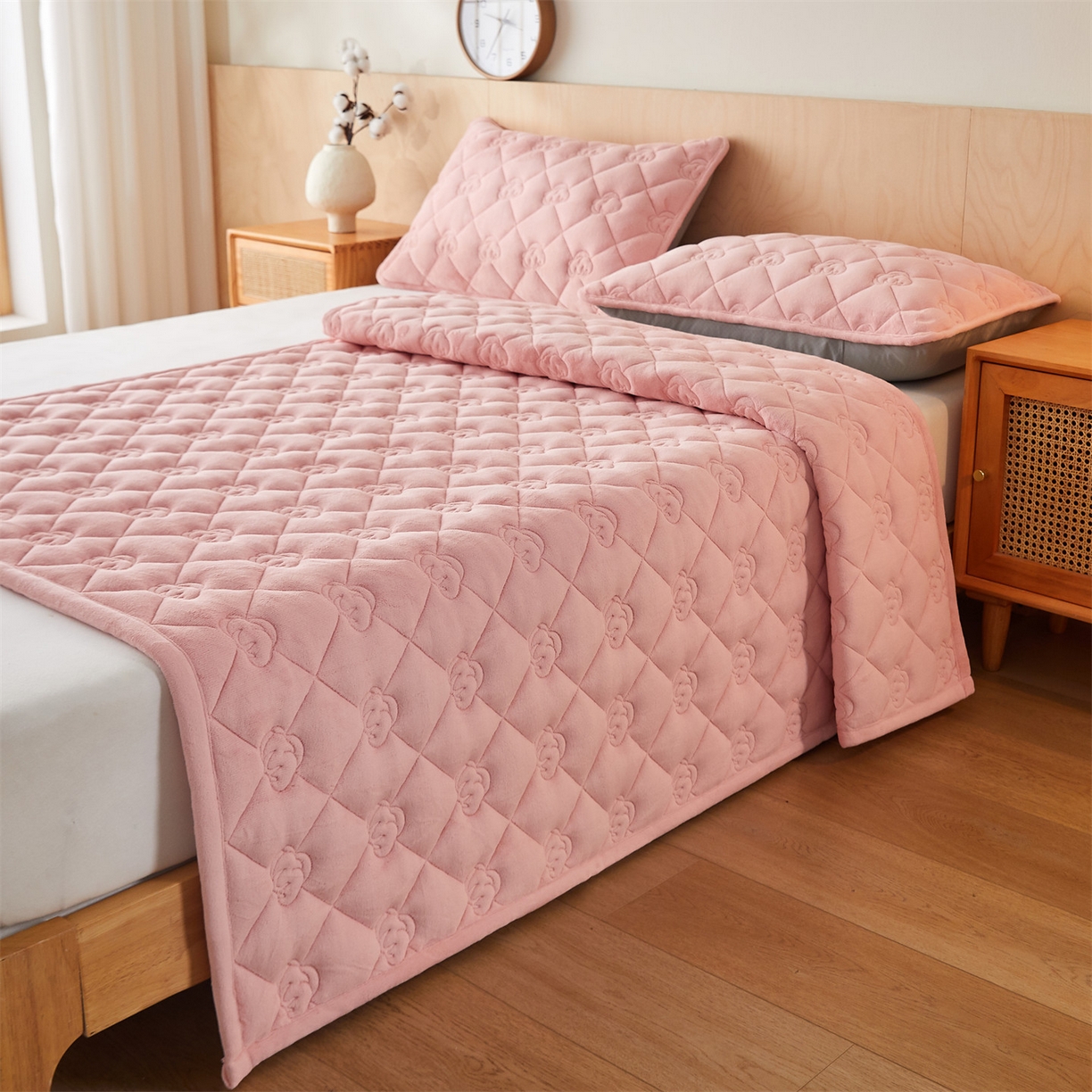 91家纺网 家纺一手货源 找家纺 布卢姆床垫 2025新款牛奶绵绒棉花床褥床护垫-灵蕴 灵蕴-粉玉