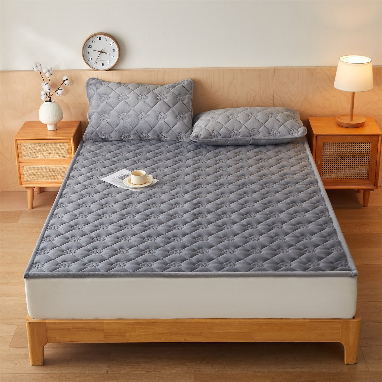 91家纺网 家纺一手货源 找家纺 布卢姆床垫 2025新款牛奶绵绒棉花床褥床护垫-灵蕴 灵蕴-典雅灰