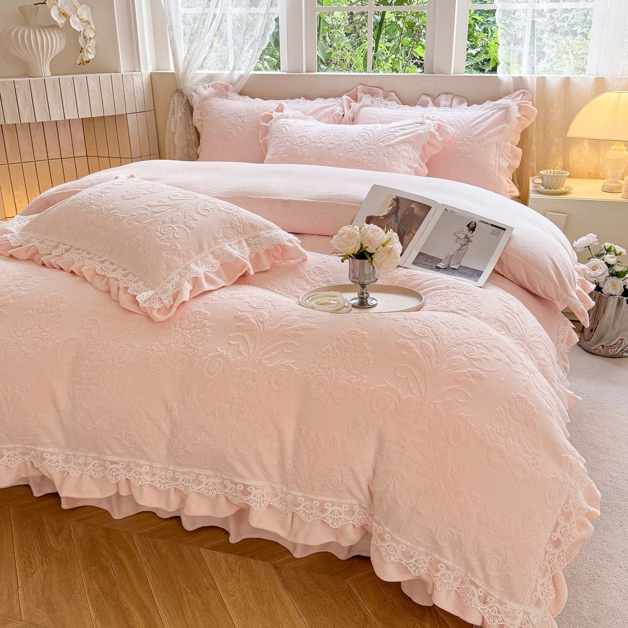 91家纺网 家纺一手货源 找家纺 久久红 2025新款高克重牛奶绒四件套系列 粉玉