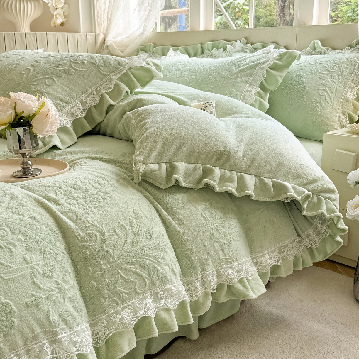 91家纺网 家纺一手货源 找家纺 久久红 2025新款高克重牛奶绒四件套系列 浅绿