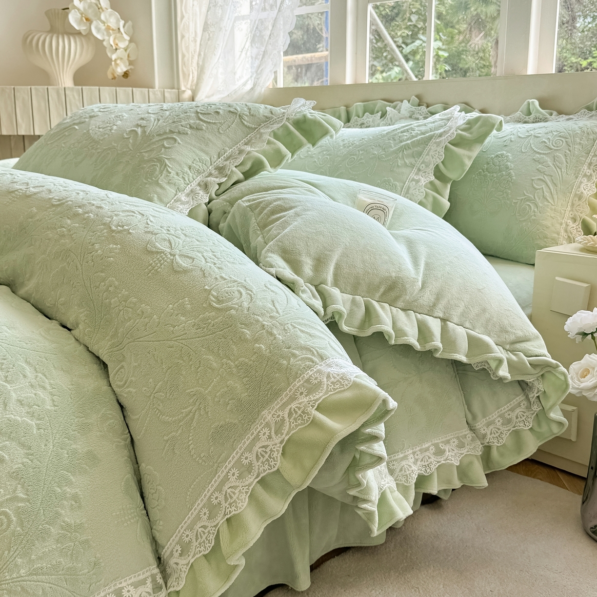 91家纺网 家纺一手货源 找家纺 久久红 2025新款高克重牛奶绒四件套系列 浅绿