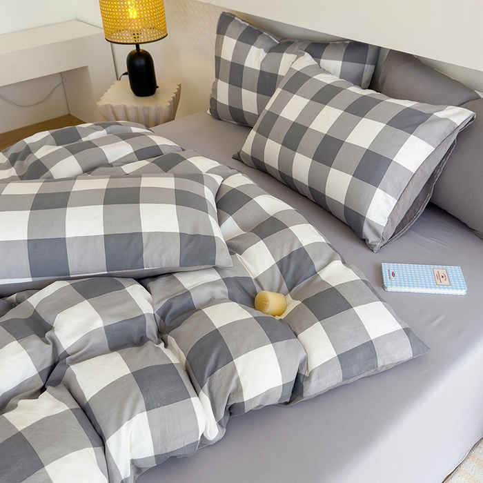 91家纺网 家纺一手货源 找家纺 桔禾家纺 2025新款无印风四件套床单床笠被套被罩纯色水洗棉学生宿舍床上三件套四件套 灰白格