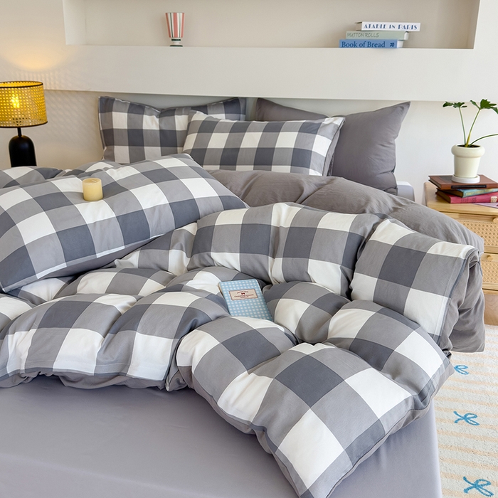 91家纺网 家纺一手货源 找家纺 桔禾家纺 2025新款无印风四件套床单床笠被套被罩纯色水洗棉学生宿舍床上三件套四件套 灰白格