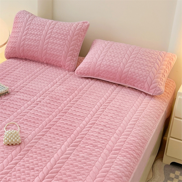 91家纺网 家纺一手货源 找家纺 圣比熊 2025新款A类牛奶绒夹棉枕套单人宿舍枕芯套枕头套一对-轻奢 轻奢包边款-浪漫粉