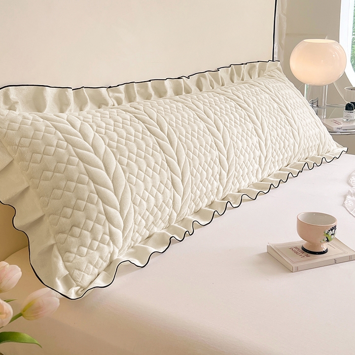 91家纺网 家纺一手货源 找家纺 （总）圣比熊 2025新款A类牛奶绒夹棉花边枕套情侣双人加长枕芯套枕头套-轻奢