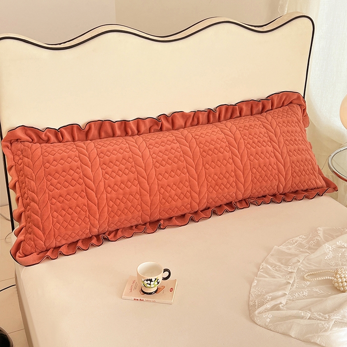 91家纺网 家纺一手货源 找家纺 圣比熊 2025新款A类牛奶绒夹棉花边枕套情侣双人加长枕芯套枕头套-轻奢 花边轻奢款-活力橘