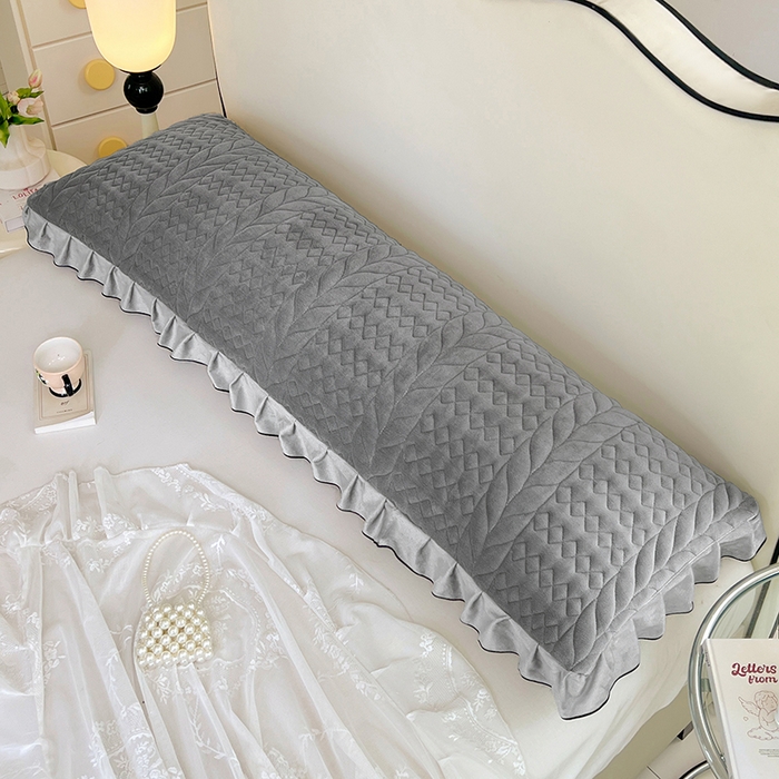 91家纺网 家纺一手货源 找家纺 圣比熊 2025新款A类牛奶绒夹棉花边枕套情侣双人加长枕芯套枕头套-轻奢 花边轻奢款-星辰灰