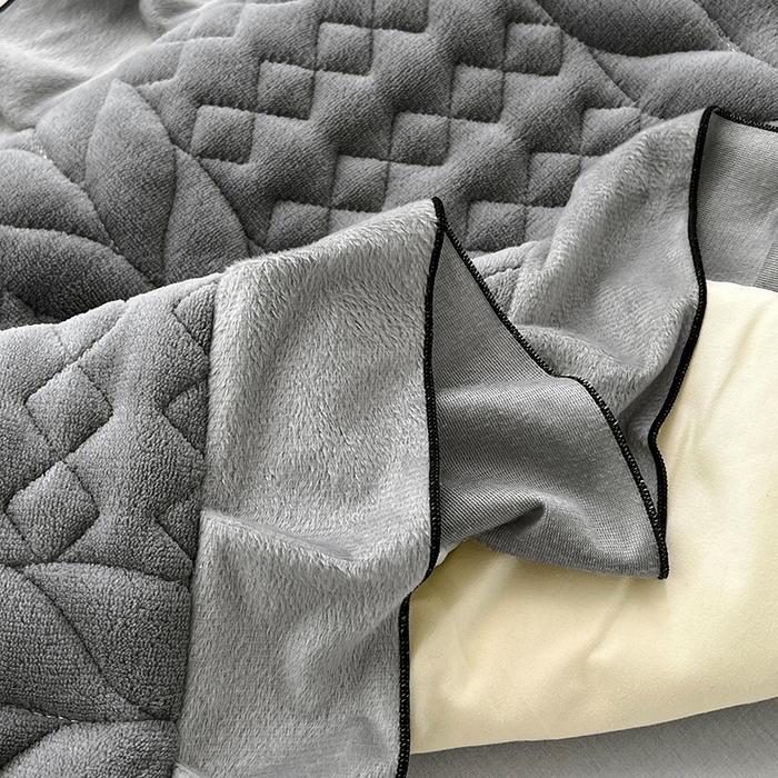 91家纺网 家纺一手货源 找家纺 圣比熊 2025新款A类牛奶绒夹棉花边枕套情侣双人加长枕芯套枕头套-轻奢 花边轻奢款-星辰灰