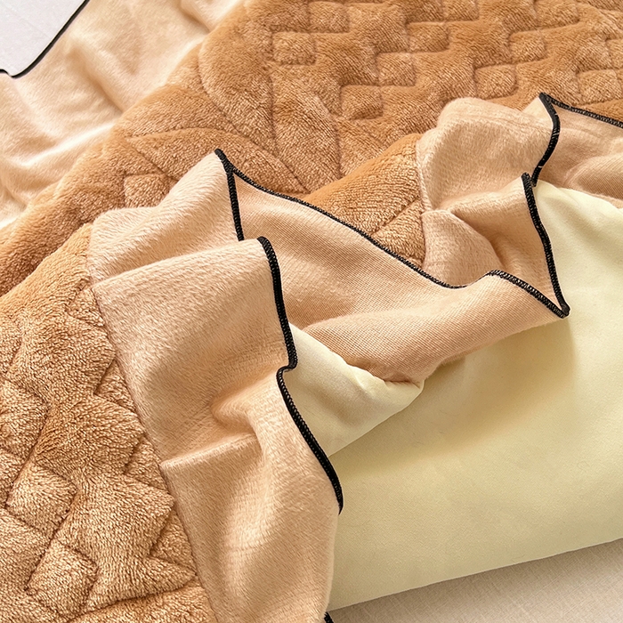 91家纺网 家纺一手货源 找家纺 圣比熊 2025新款A类牛奶绒夹棉花边枕套情侣双人加长枕芯套枕头套-轻奢 花边轻奢款-奶茶咖