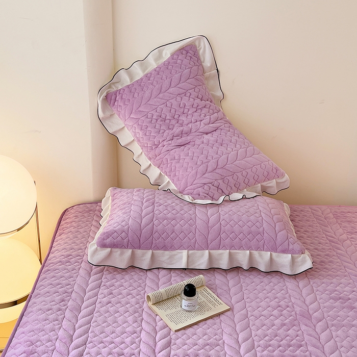 91家纺网 家纺一手货源 找家纺 圣比熊 2025新款A类牛奶绒花边夹棉枕套单人宿舍枕芯套枕头套一对-轻奢 花边轻奢款-梦幻紫