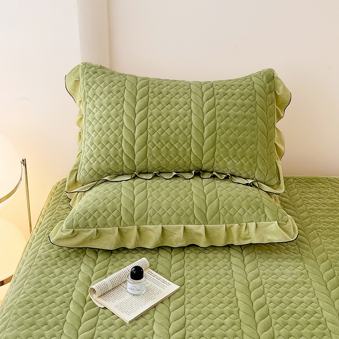 91家纺网 家纺一手货源 找家纺 圣比熊 2025新款A类牛奶绒花边夹棉枕套单人宿舍枕芯套枕头套一对-轻奢 花边轻奢款-果绿