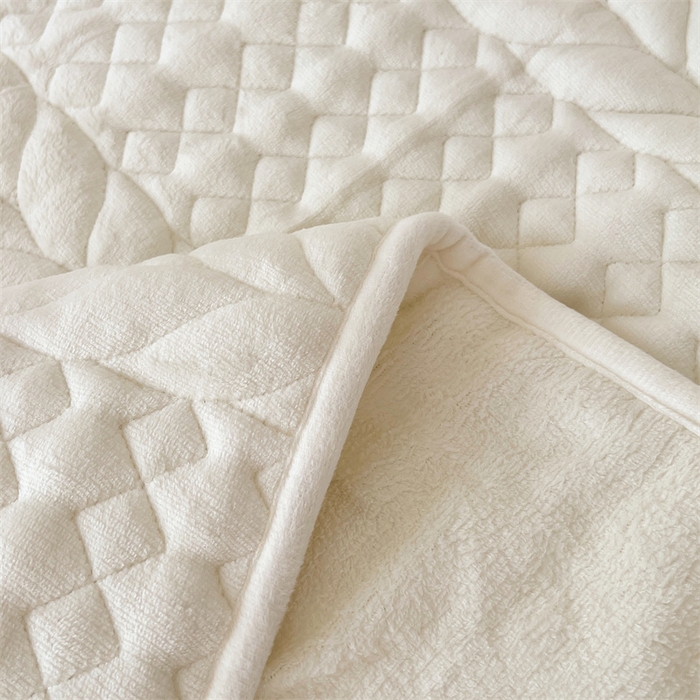 91家纺网 家纺一手货源 找家纺 梦舒羽 2025新款A类牛奶绒夹棉床笠床单床盖床护垫保护罩三件套花边枕套-轻奢 轻奢款-象牙白