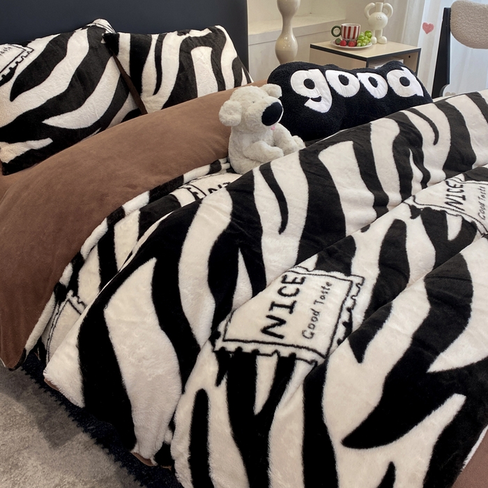 蝶帕家纺 2025新款兔毛绒印花四件套 斑马纹咖