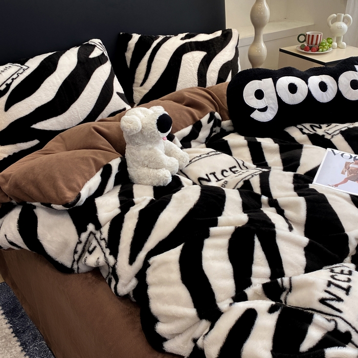 91家纺网 家纺一手货源 找家纺 蝶帕家纺 2025新款兔毛绒印花四件套 斑马纹咖