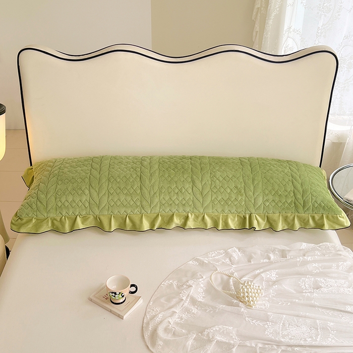 91家纺网 家纺一手货源 找家纺 梦舒羽 2025新款A类牛奶绒夹棉花边枕套情侣双人加长枕芯套枕头套-轻奢 花边轻奢款-果绿