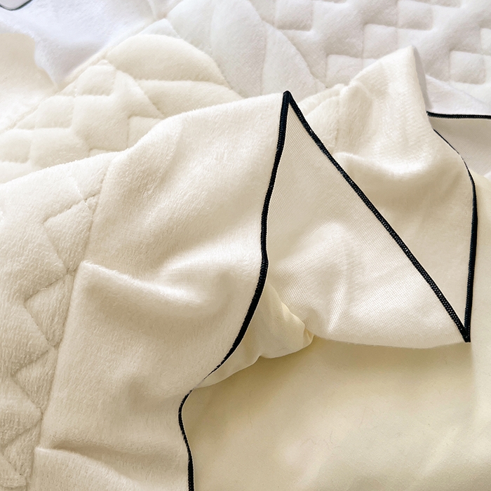 91家纺网 家纺一手货源 找家纺 梦舒羽 2025新款A类牛奶绒夹棉花边枕套情侣双人加长枕芯套枕头套-轻奢 花边轻奢款-象牙白