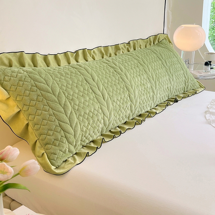 91家纺网 家纺一手货源 找家纺 梦舒羽 2025新款A类牛奶绒夹棉花边枕套情侣双人加长枕芯套枕头套-轻奢 花边轻奢款-果绿