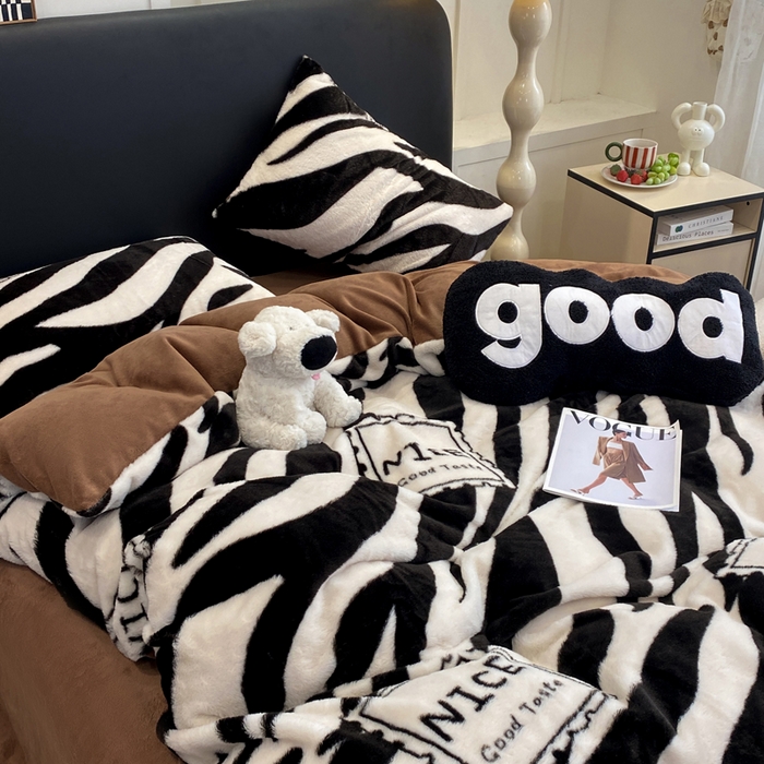 91家纺网 家纺一手货源 找家纺 蝶帕家纺 2025新款兔毛绒印花四件套 斑马纹咖