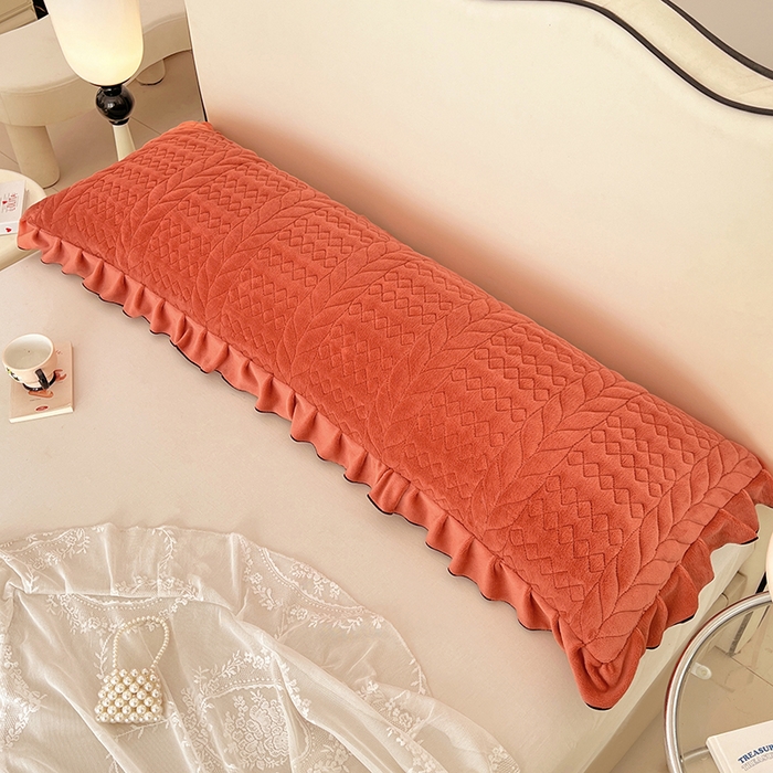 91家纺网 家纺一手货源 找家纺 梦舒羽 2025新款A类牛奶绒夹棉花边枕套情侣双人加长枕芯套枕头套-轻奢 花边轻奢款-活力橘