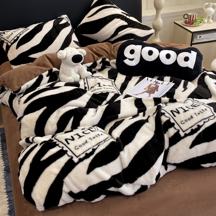 91家纺网 家纺一手货源 找家纺 蝶帕家纺 2025新款兔毛绒印花四件套 斑马纹咖