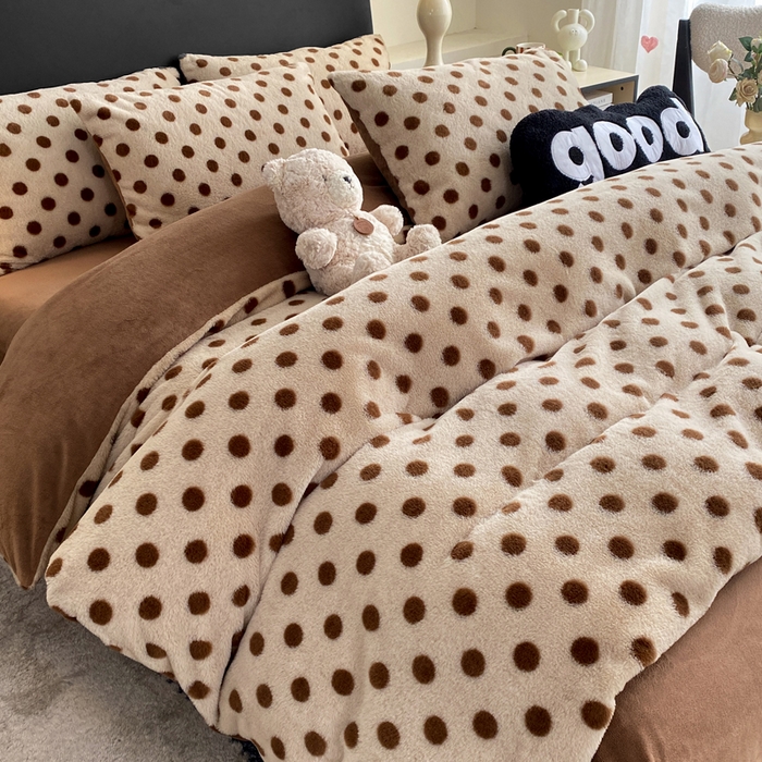 蝶帕家纺 2025新款兔毛绒印花四件套 波点咖