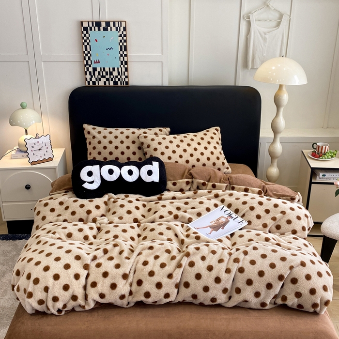 91家纺网 家纺一手货源 找家纺 蝶帕家纺 2025新款兔毛绒印花四件套 波点咖