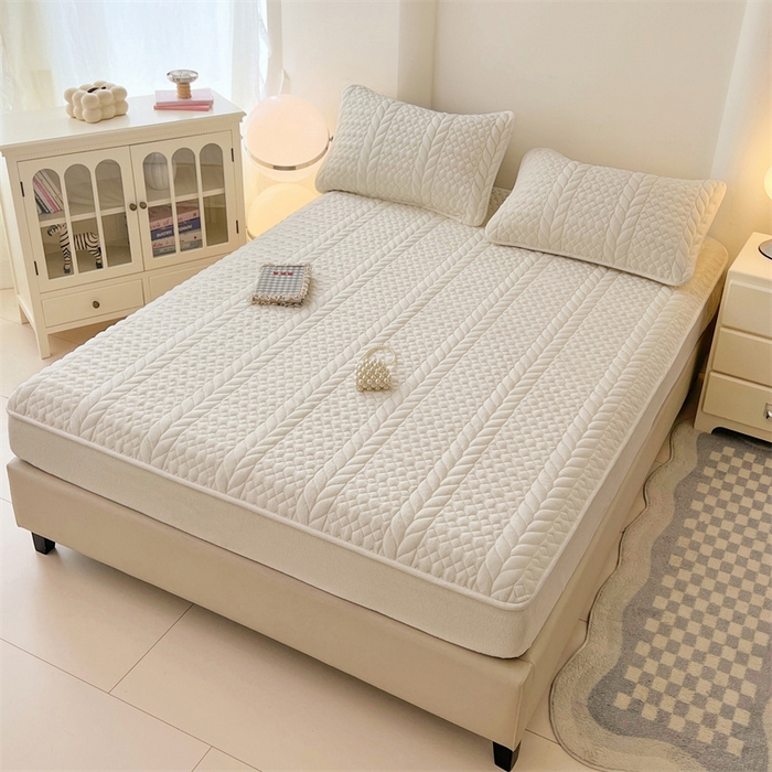 91家纺网 家纺一手货源 找家纺 梦舒羽 2025新款A类牛奶绒夹棉床笠床单床盖床罩床护垫床垫保护罩三件套-轻奢 轻奢款-象牙白